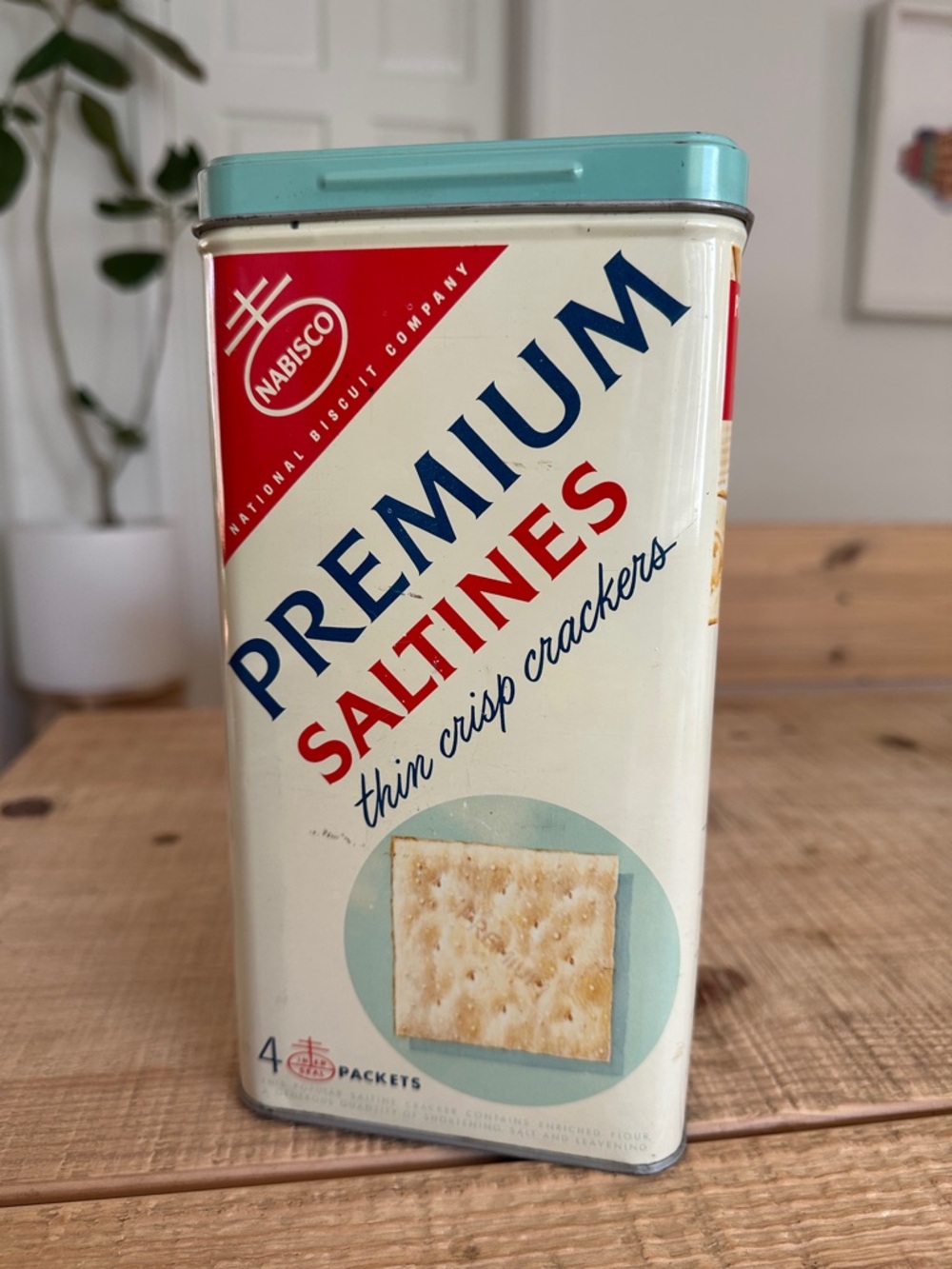 Vintage Retro Saltines Metal Canister